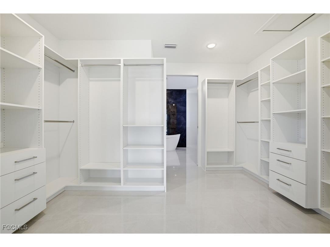 866 SW 18th Street Cape Coral FL 33991 2025015963 image7