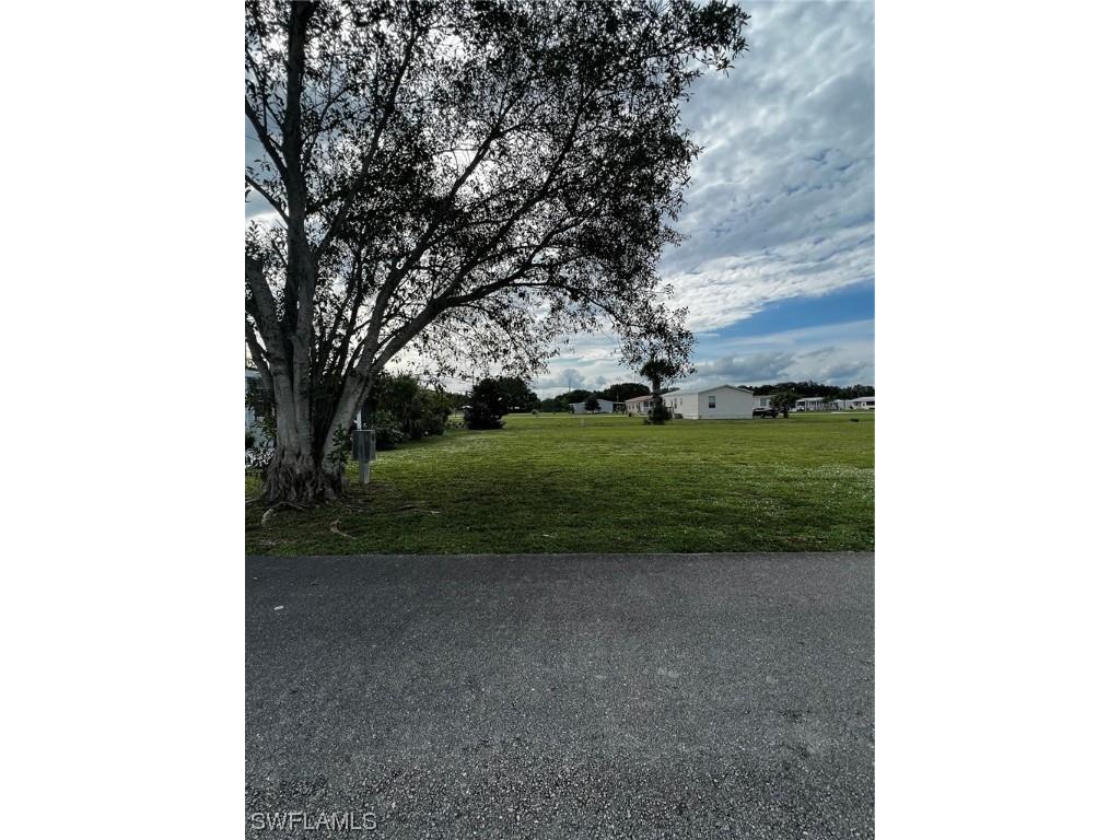 866 Yacht Club Way NW Moore Haven FL 33471 223075539 image1