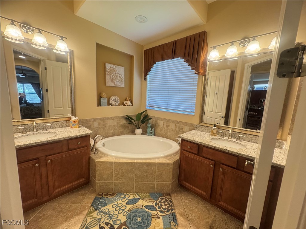 8661 Mercado Court Fort Myers FL 33912 2025007101 image17