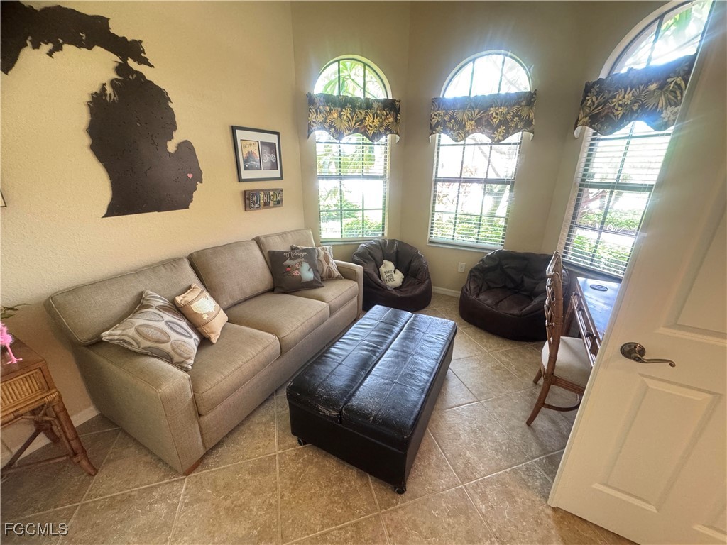 8661 Mercado Court Fort Myers FL 33912 2025007101 image3