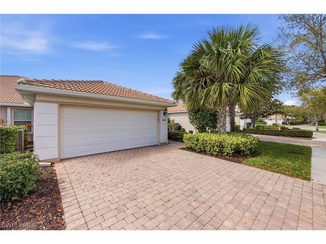 8664 Genova Court Naples FL 34114 226010147 image1