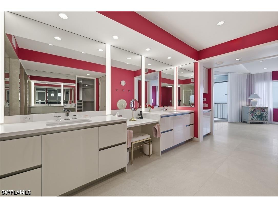 8665 Bay Colony Drive #2001 Naples FL 34108 226022514 image14