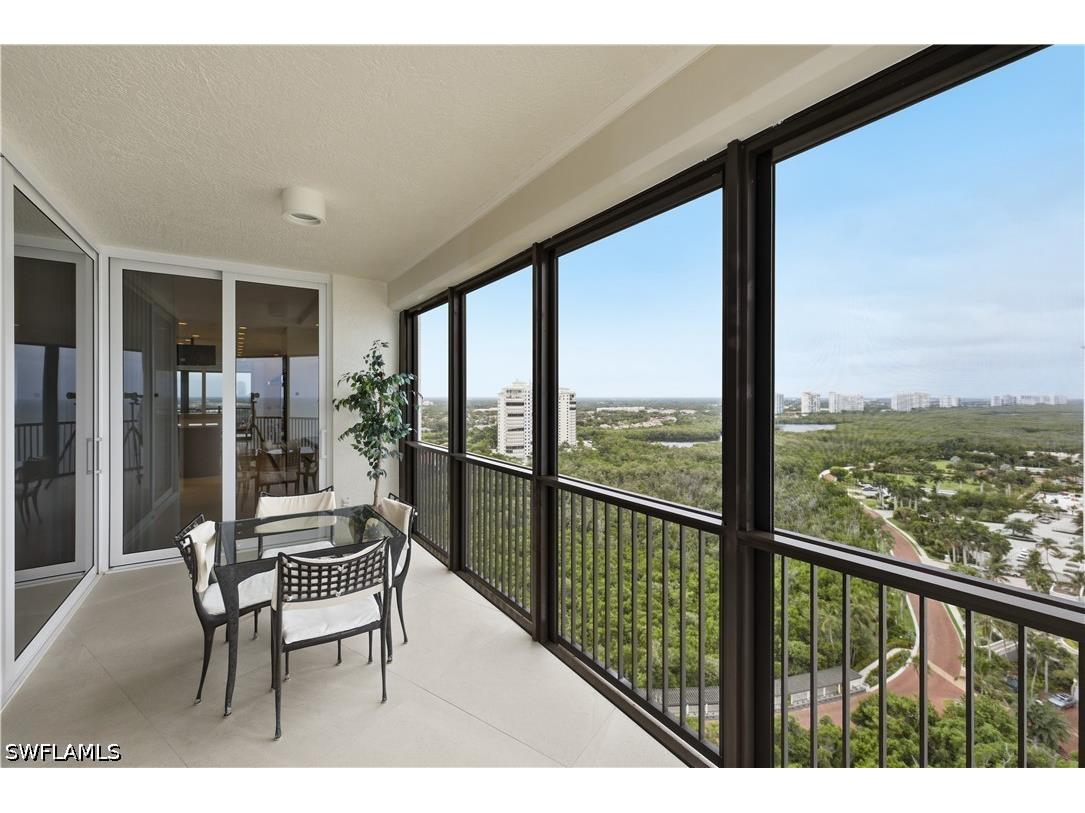8665 Bay Colony Drive #2001 Naples FL 34108 226022514 image16