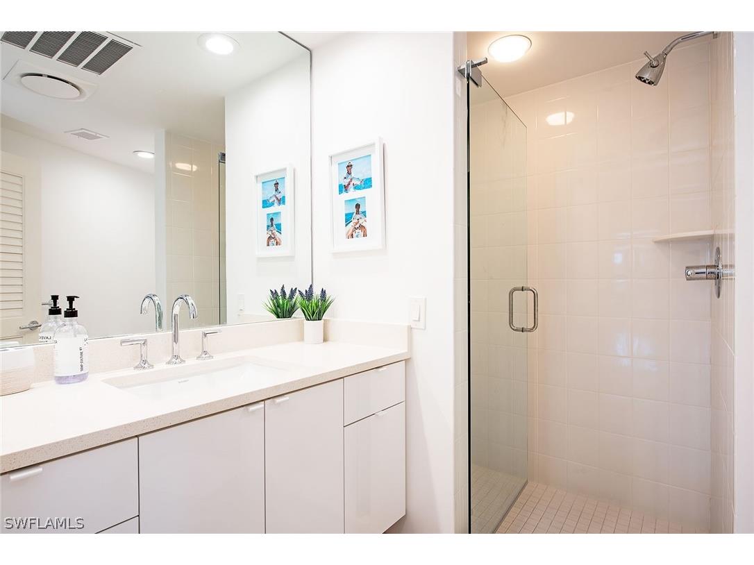 8665 Bay Colony Drive #201 Naples FL 34108 226000203 image11