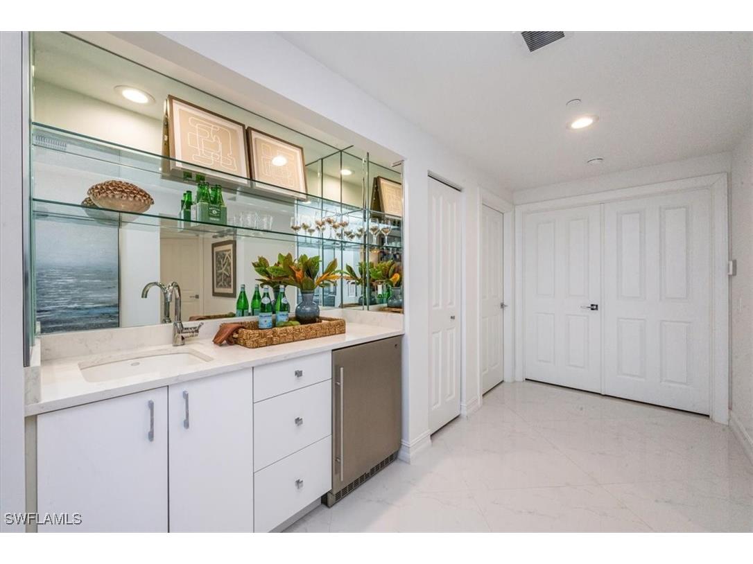 8665 Bay Colony Drive #202 Naples FL 34108 225068282 image14