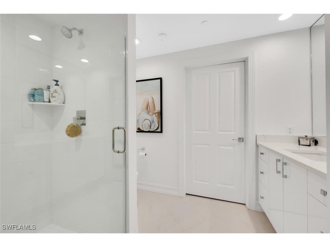 8665 Bay Colony Drive #202 Naples FL 34108 225068282 image18