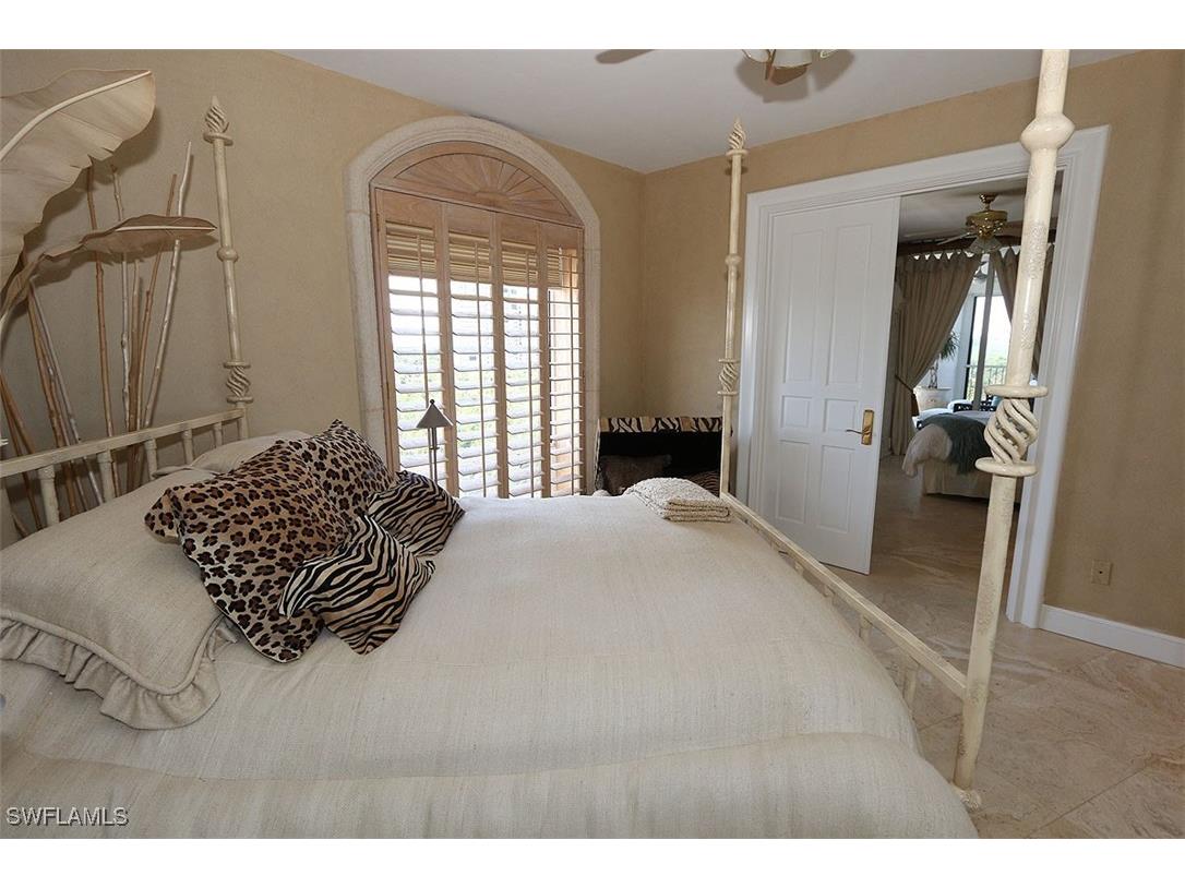 8665 Bay Colony Drive #901 Naples FL 34108 226004530 image24