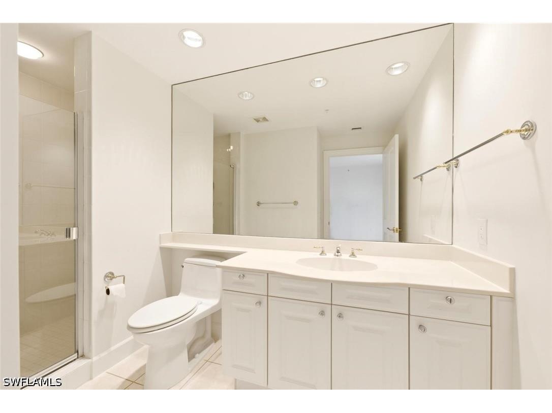 8665 Bay Colony Drive #PH 2003 Naples FL 34108 225082845 image36