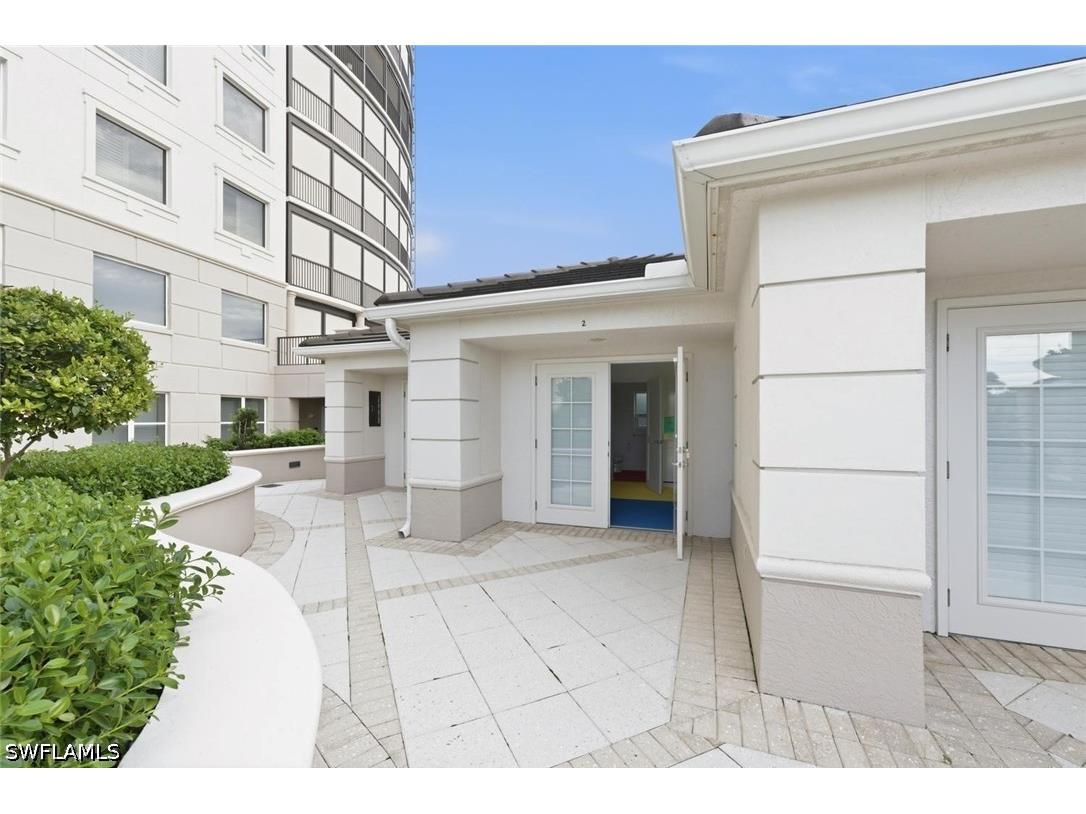 8665 Bay Colony Drive #PH 2003 Naples FL 34108 225082845 image42