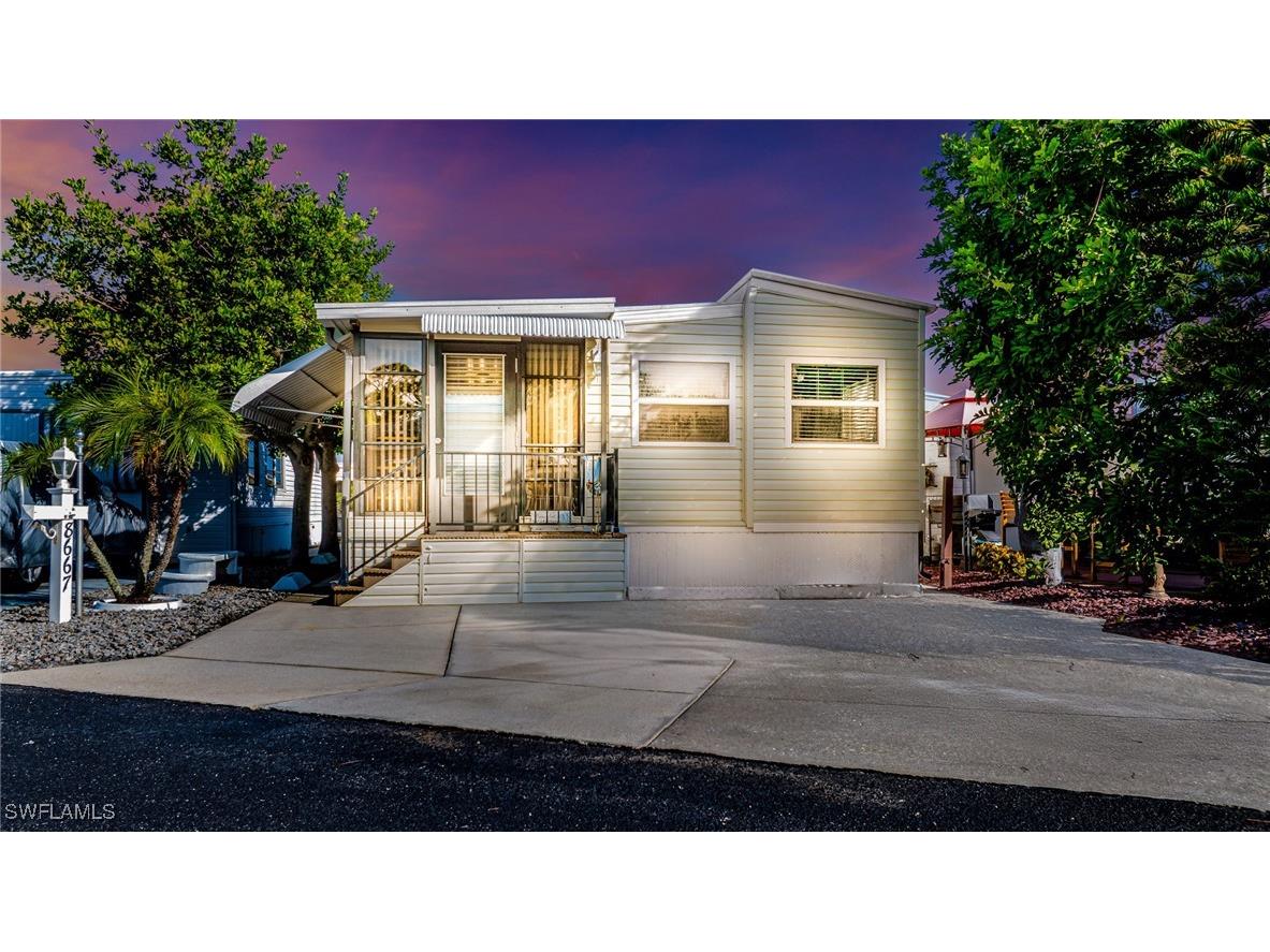 8667 Firwood Drive Estero FL 33928 225070492 image1