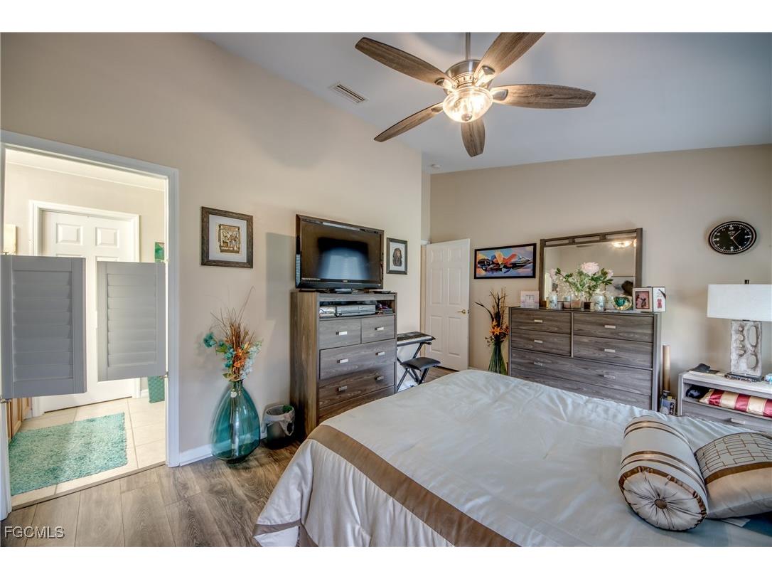 8668 Athena Court Lehigh Acres FL 33971 2025010945 image19