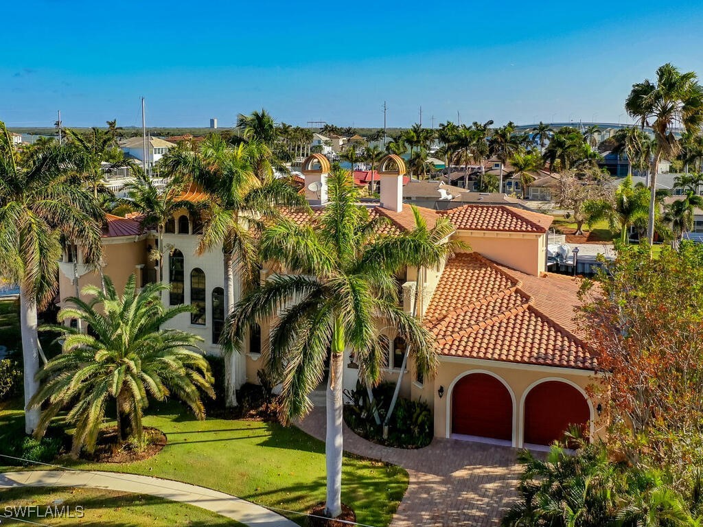 867 Chestnut Court Marco Island FL 34145 224085202 image1