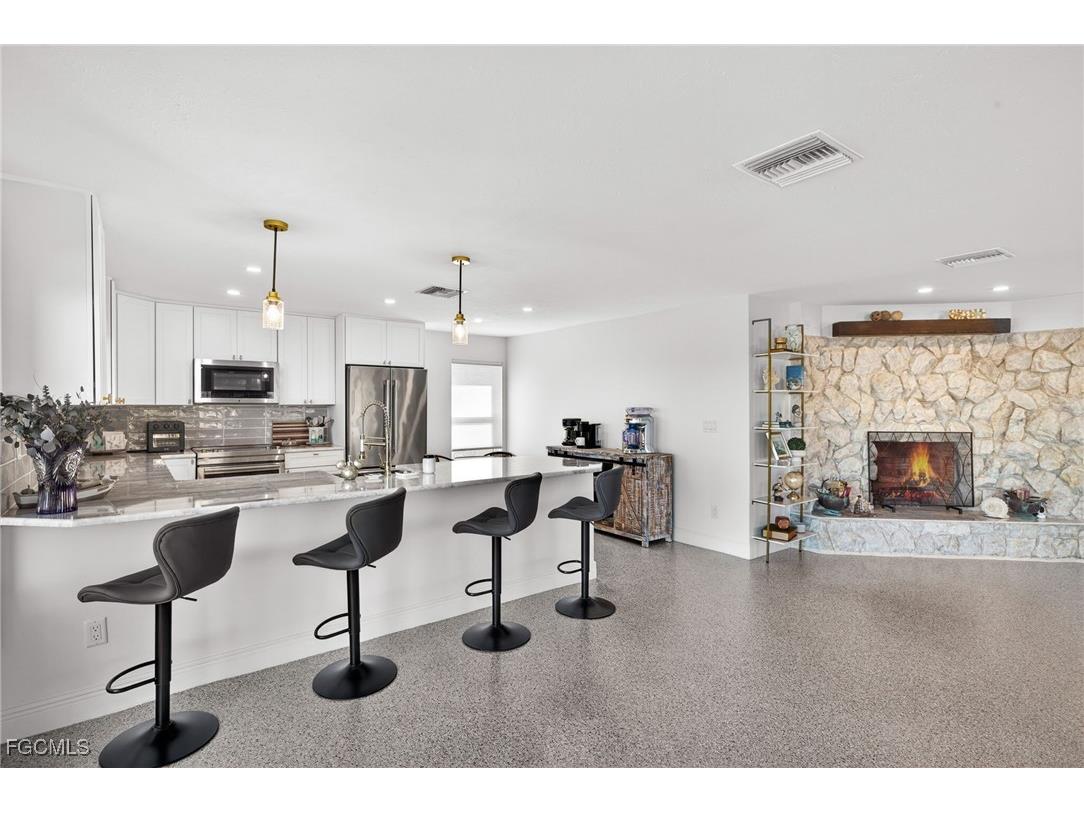 867 Oak Street Fort Myers Beach FL 33931 2026004899 image16