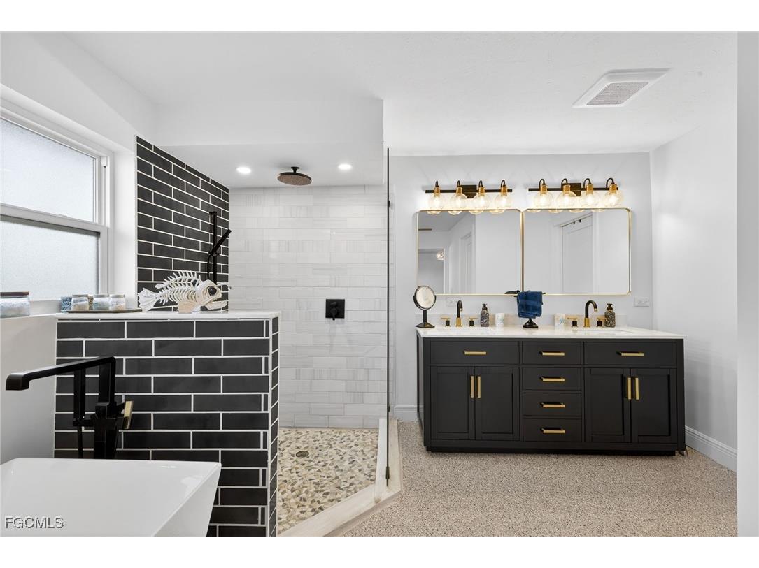 867 Oak Street Fort Myers Beach FL 33931 2026004899 image29