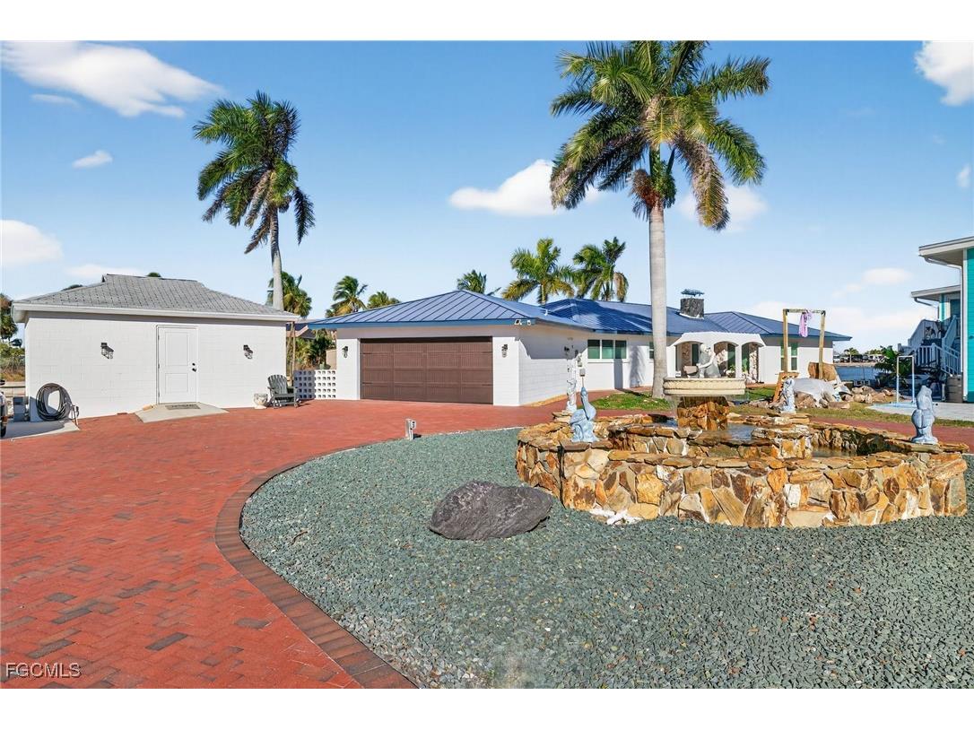 867 Oak Street Fort Myers Beach FL 33931 2026004899 image3