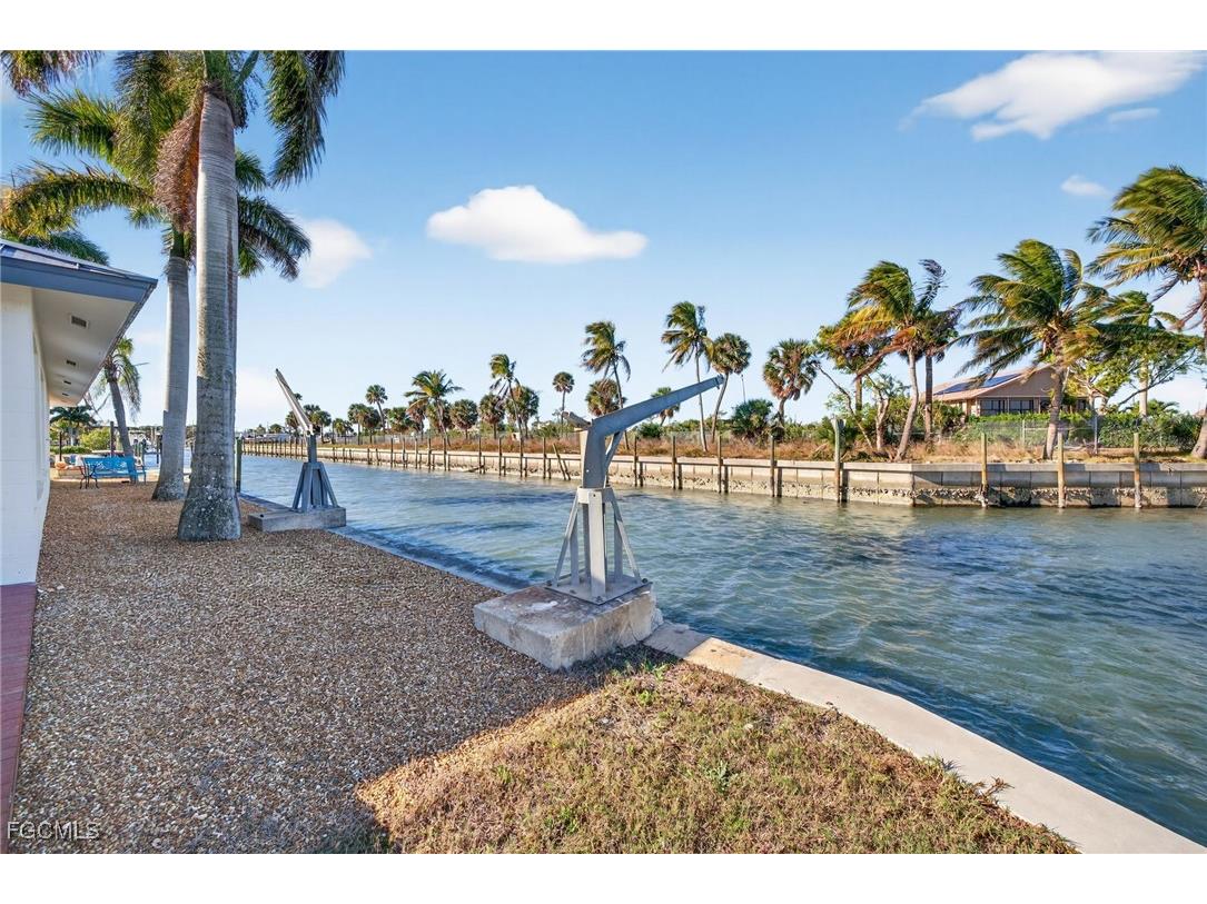 867 Oak Street Fort Myers Beach FL 33931 2026004899 image40