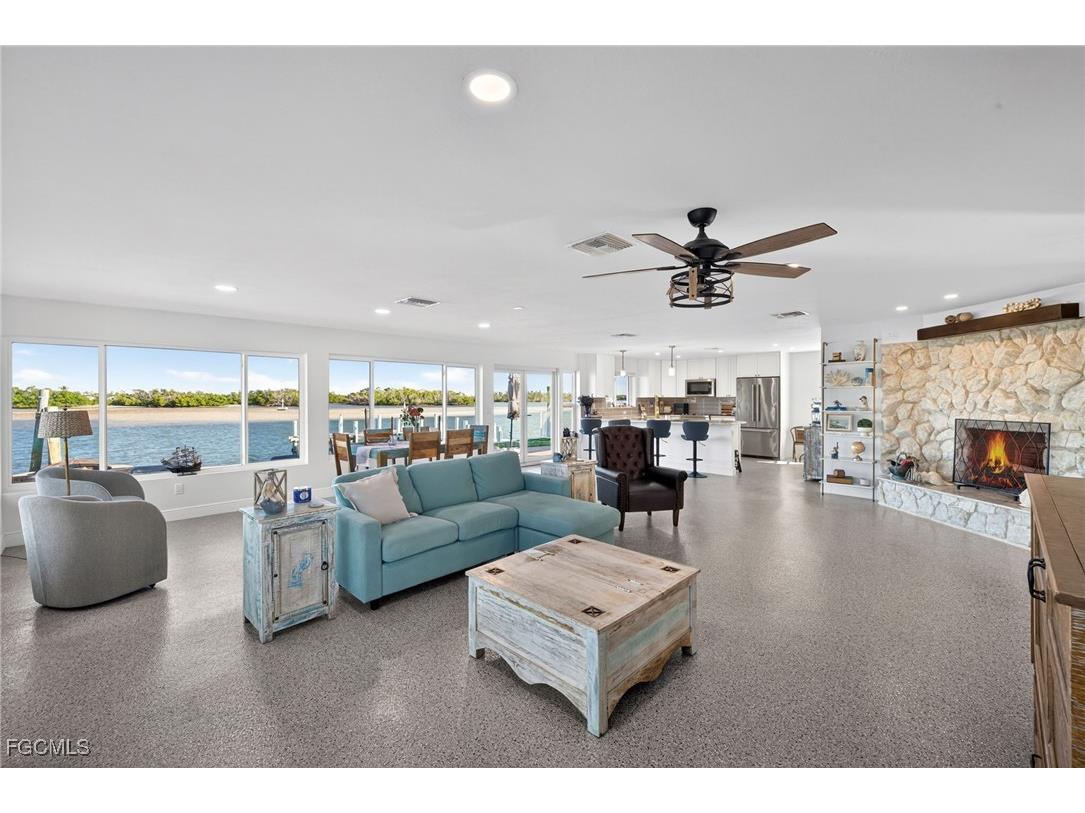 867 Oak Street Fort Myers Beach FL 33931 2026004899 image9