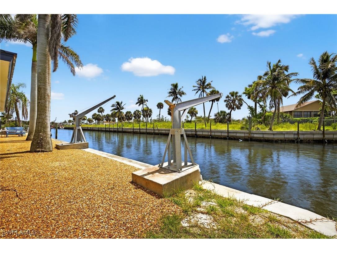 867 Oak Street Fort Myers Beach FL 33931 225059366 image30