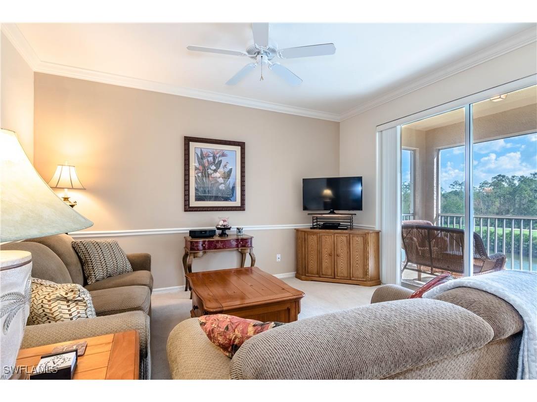 8670 Cedar Hammock Circle #232 Naples FL 34112 224094007 image1