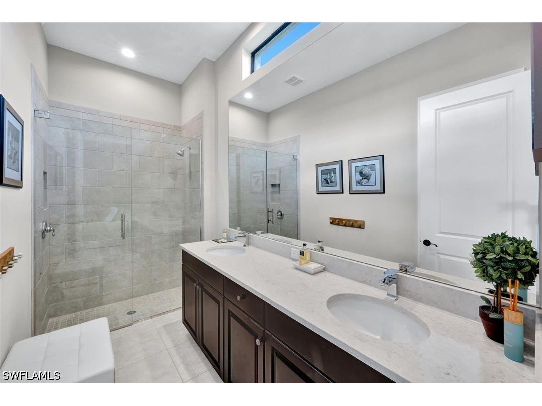 8675 Amour Court Naples FL 34119 226016907 image25