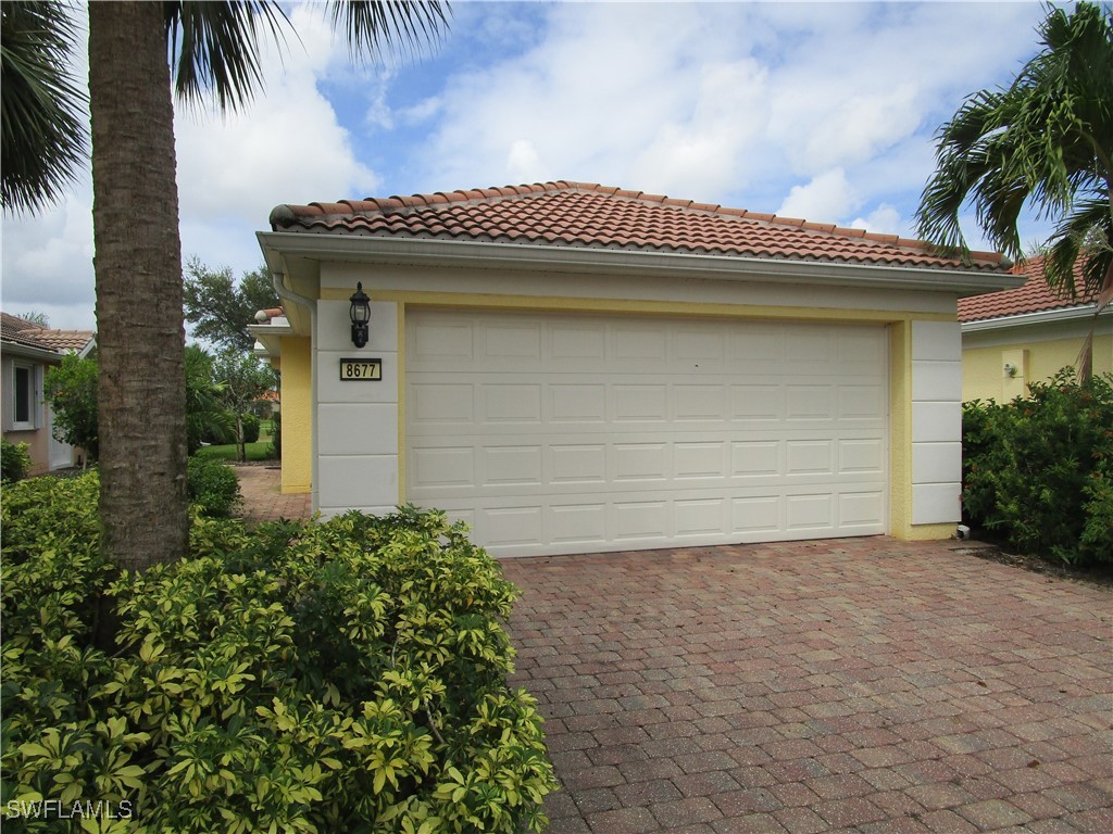 8677 Erice Court Naples FL 34114 225040843 image1