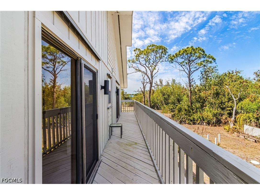 8677 Whispering Pines Drive Saint James City FL 33956 2026014958 image23