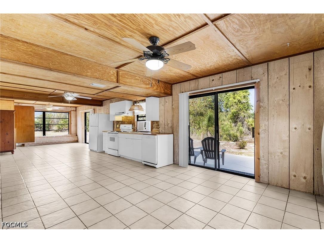 8677 Whispering Pines Drive Saint James City FL 33956 2026014958 image31