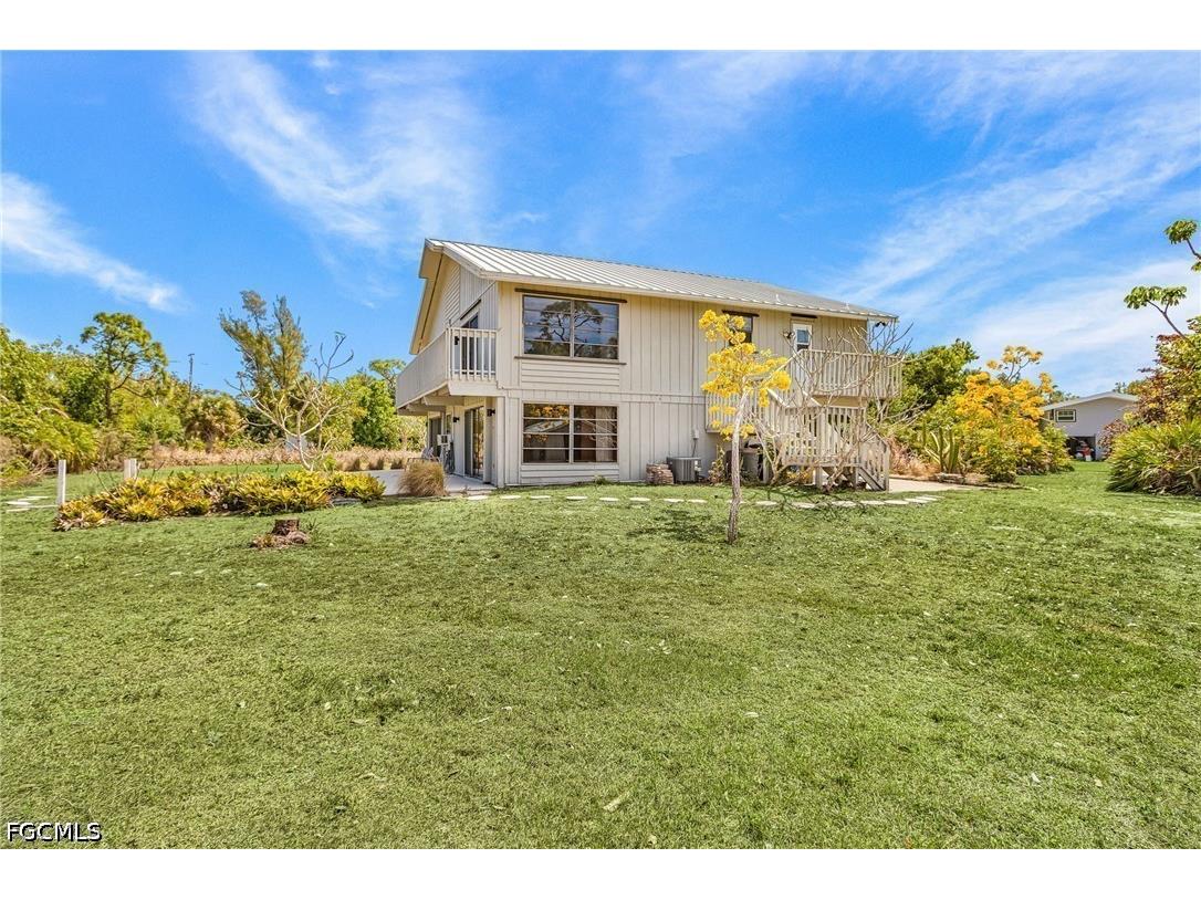 8677 Whispering Pines Drive Saint James City FL 33956 2026014958 image4