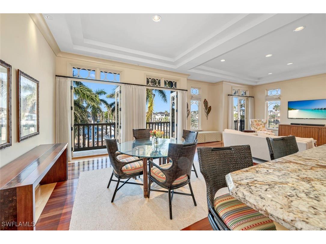 868 5th Avenue S #3A Naples FL 34102 225012526 image1