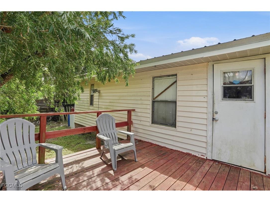 868 Avalon Avenue Labelle FL 33935 2025017479 image24