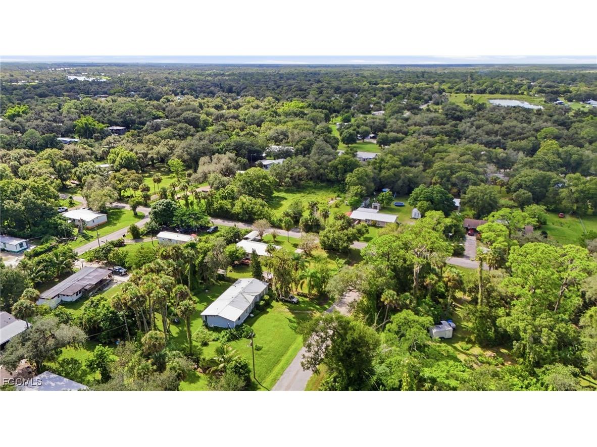 868 Avalon Avenue Labelle FL 33935 2025017479 image38