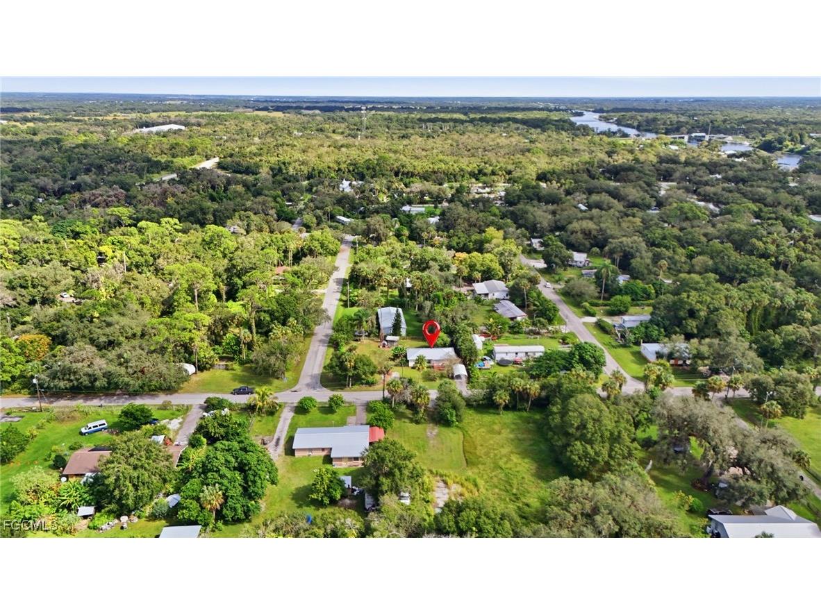 868 Avalon Avenue Labelle FL 33935 2025017479 image39