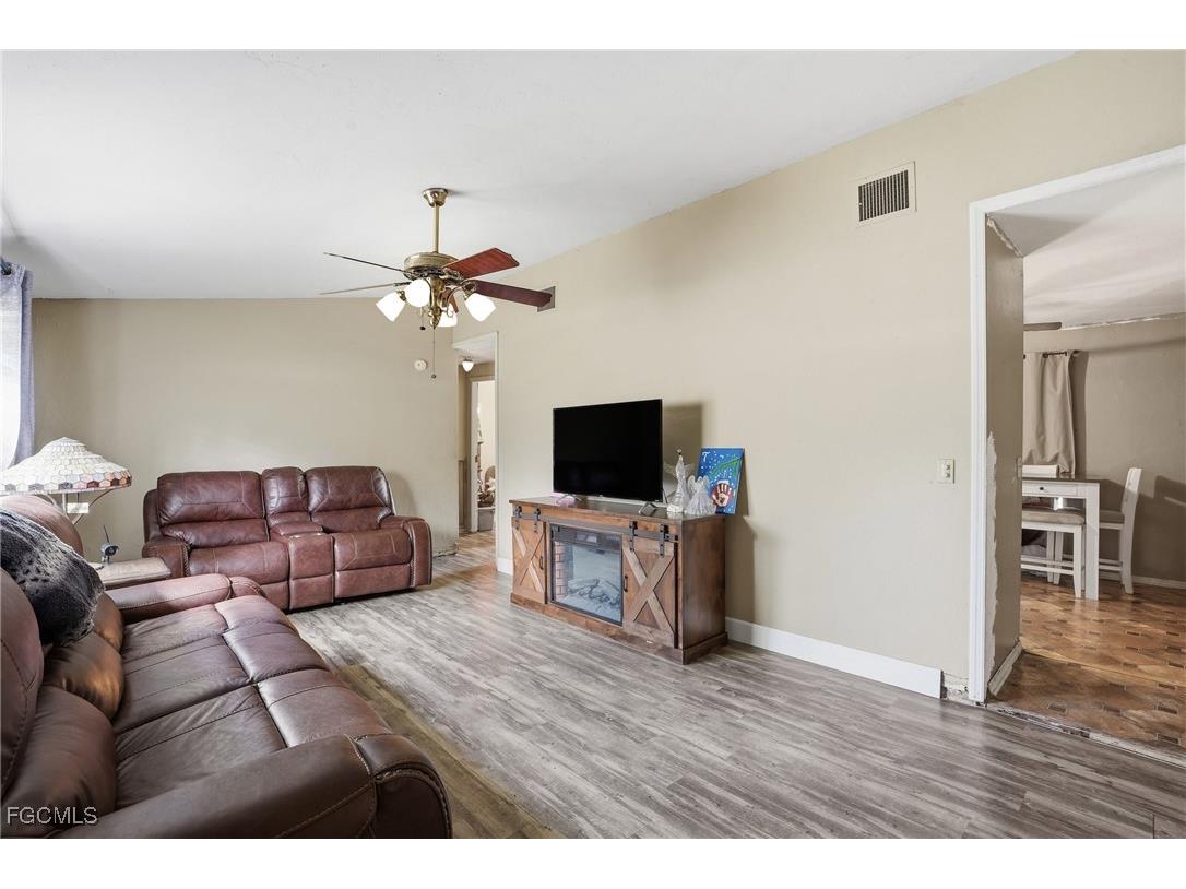 868 Avalon Avenue Labelle FL 33935 2025017479 image4