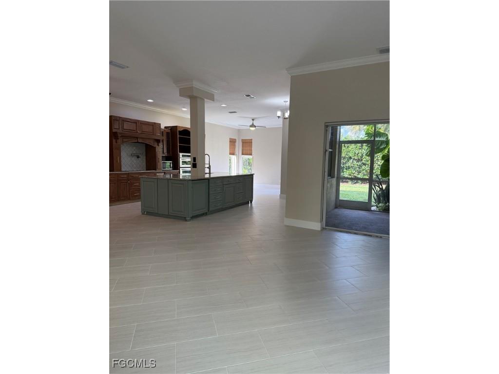 8689 Spring Mountain Way Fort Myers FL 33908 2025015915 image12