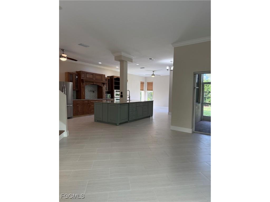 8689 Spring Mountain Way Fort Myers FL 33908 2025015915 image13