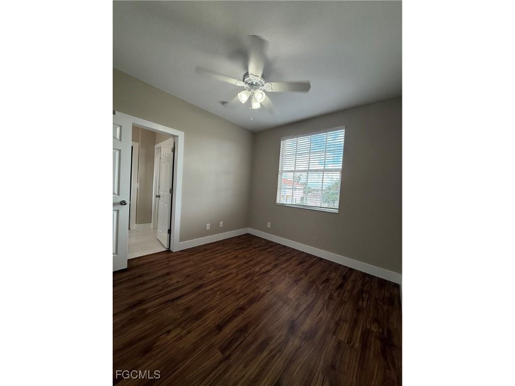 8689 Spring Mountain Way Fort Myers FL 33908 2025015915 image19