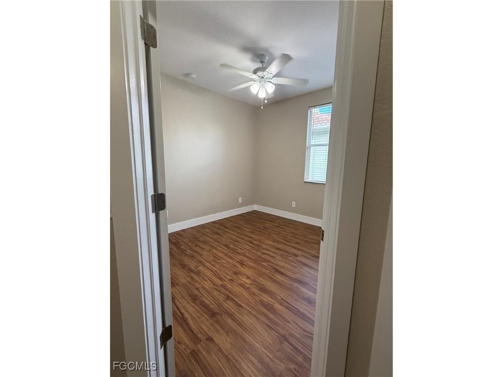 8689 Spring Mountain Way Fort Myers FL 33908 2025015915 image24