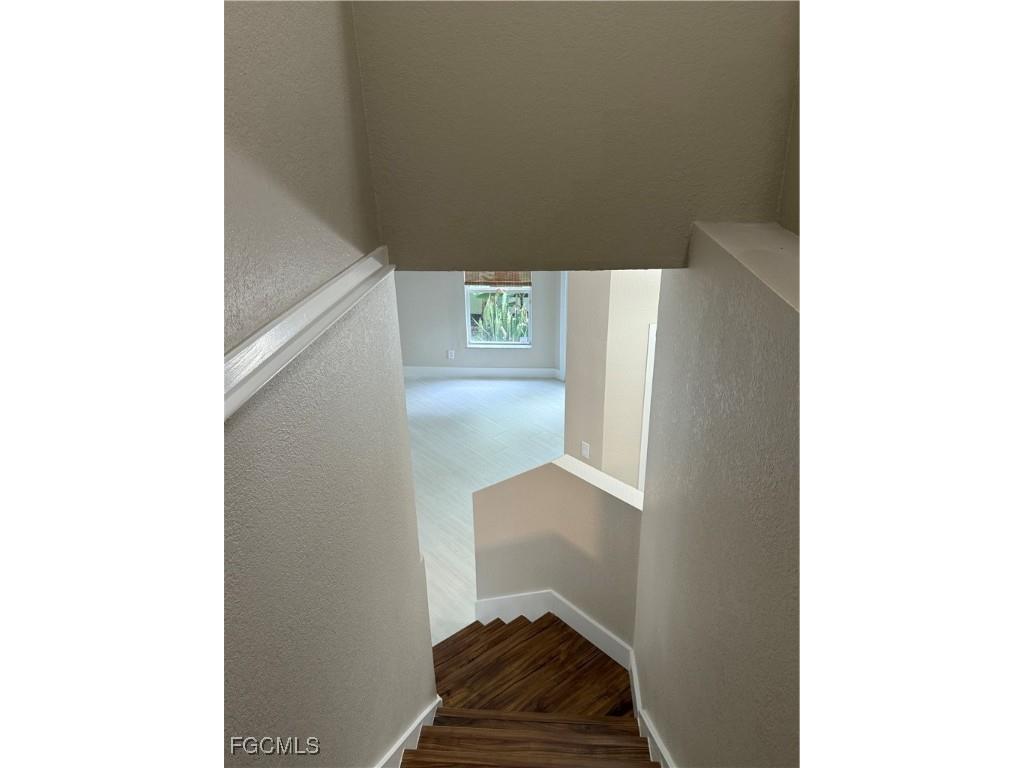 8689 Spring Mountain Way Fort Myers FL 33908 2025015915 image25