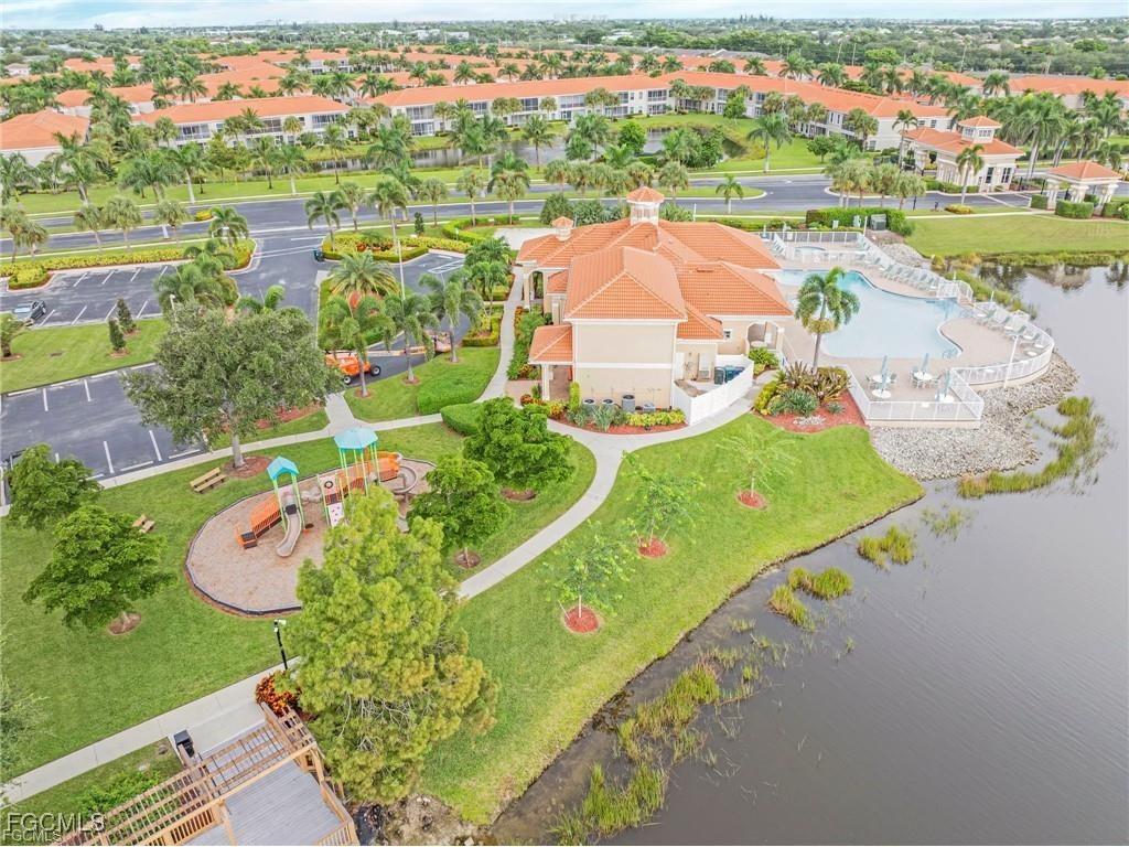 8689 Spring Mountain Way Fort Myers FL 33908 2025015915 image33