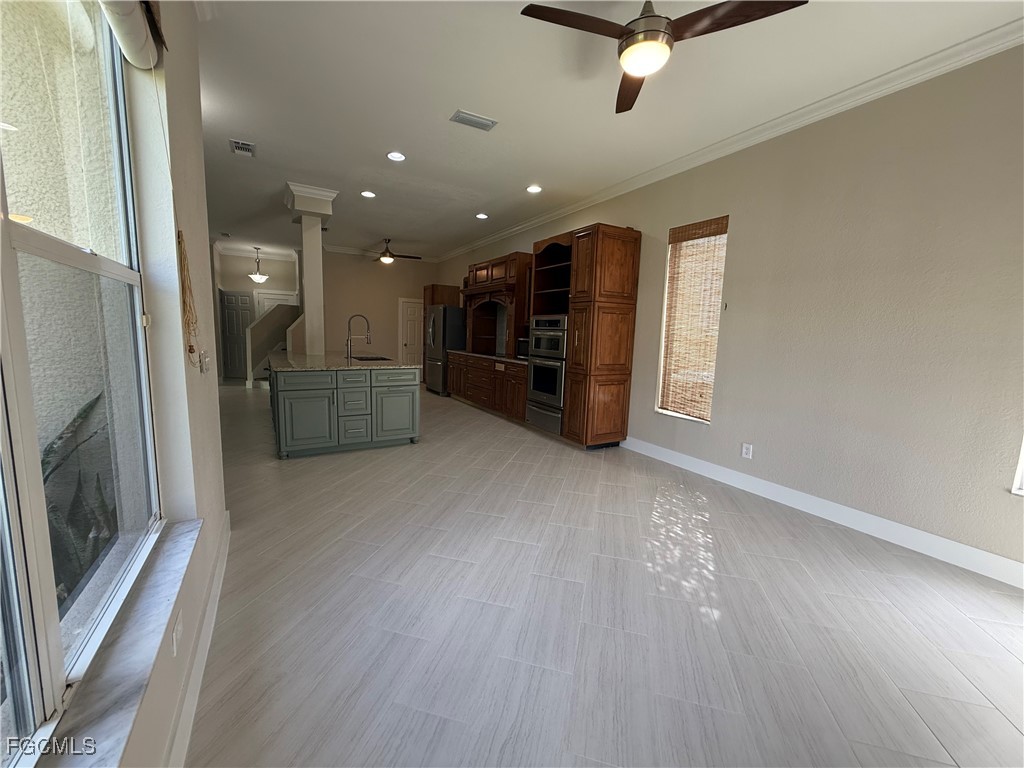 8689 Spring Mountain Way Fort Myers FL 33908 2025015915 image6