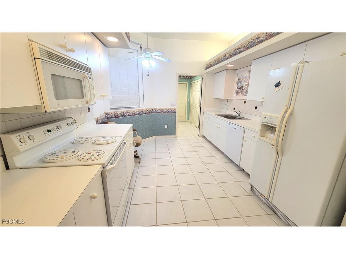 8694 Patty Berg Court Fort Myers FL 33919 2025015585 image4
