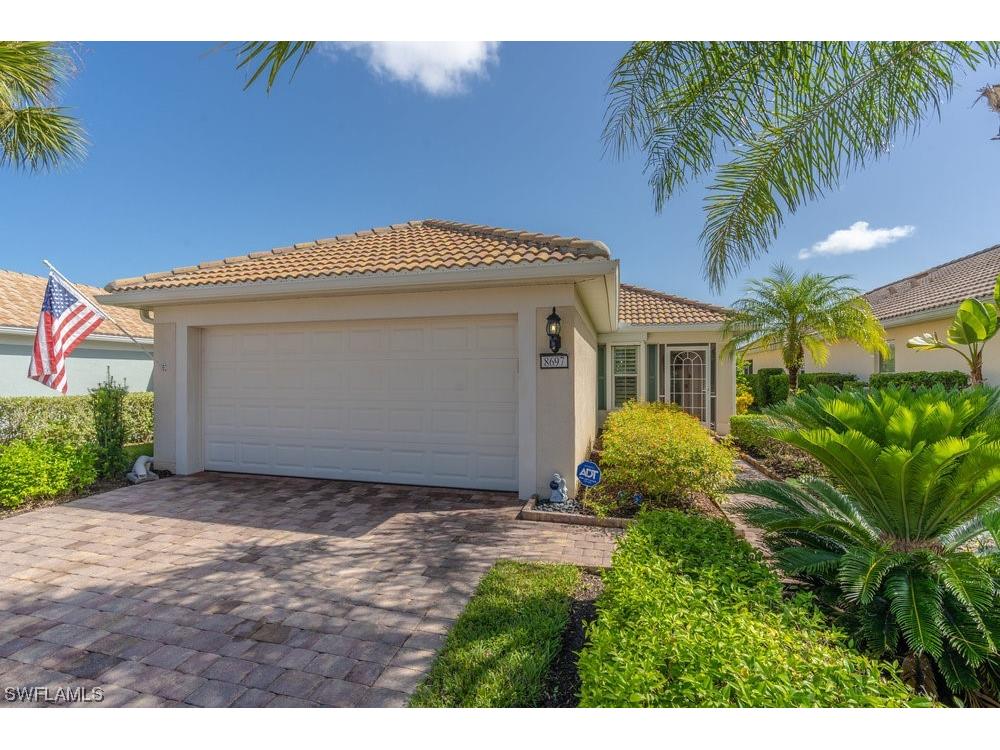 8697 Querce Court Naples FL 34114 223058470 image1