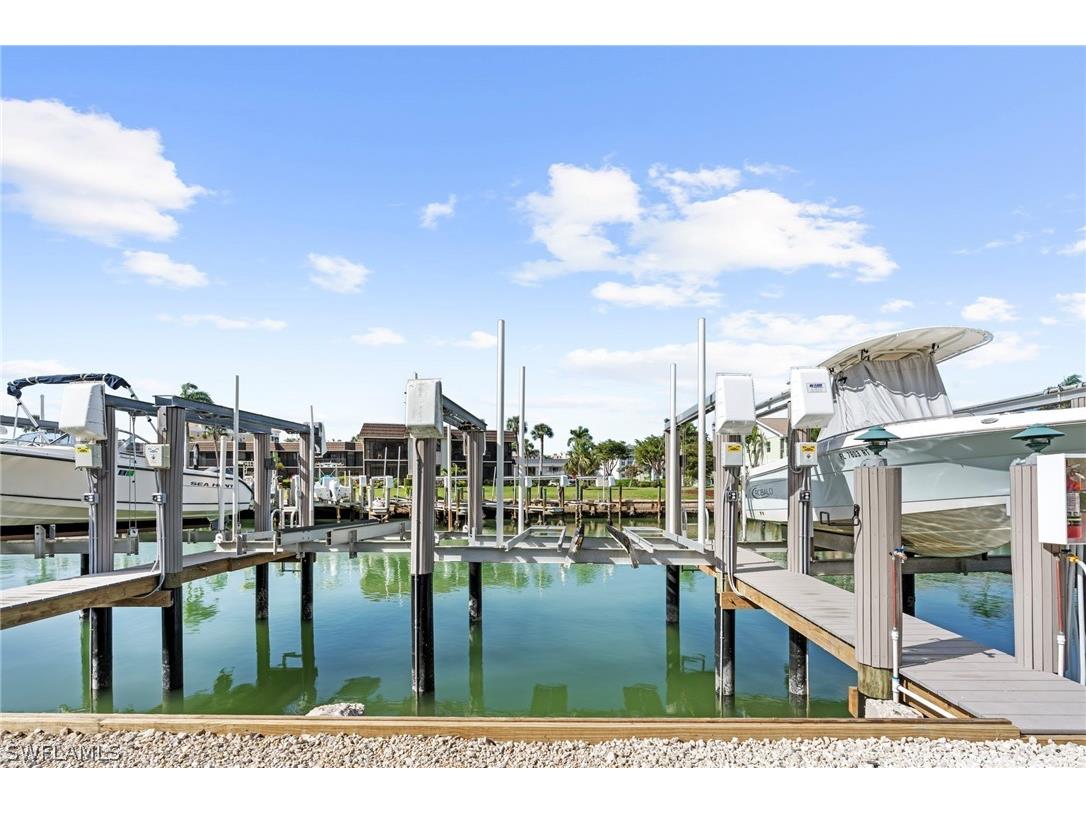 870 Collier Court #406 Marco Island FL 34145 226006736 image20