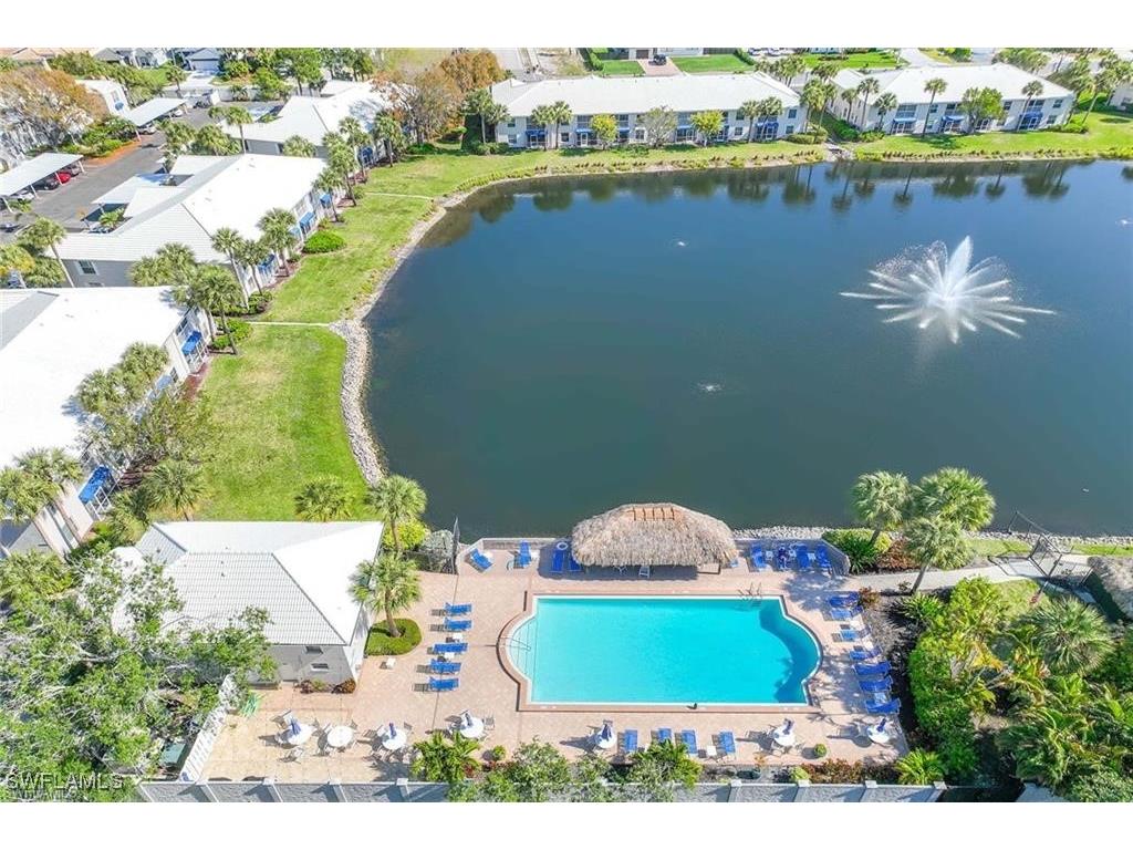 870 Gulf Pavilion Drive #201 Naples FL 34108 225075822 image1