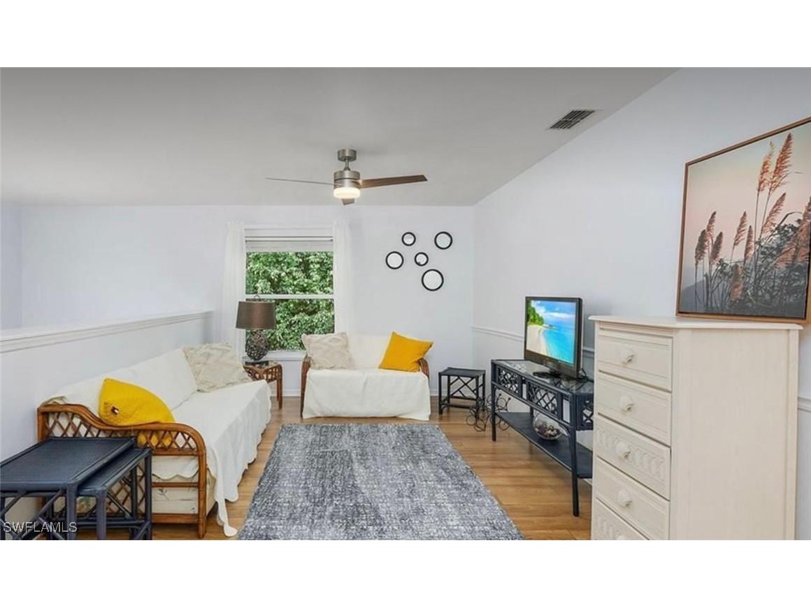 870 Gulf Pavilion Drive #201 Naples FL 34108 225075822 image5