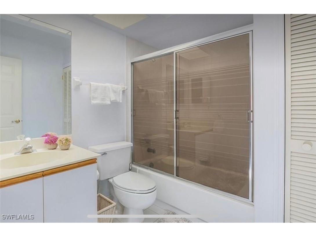 870 Gulf Pavilion Drive #201 Naples FL 34108 225075822 image8