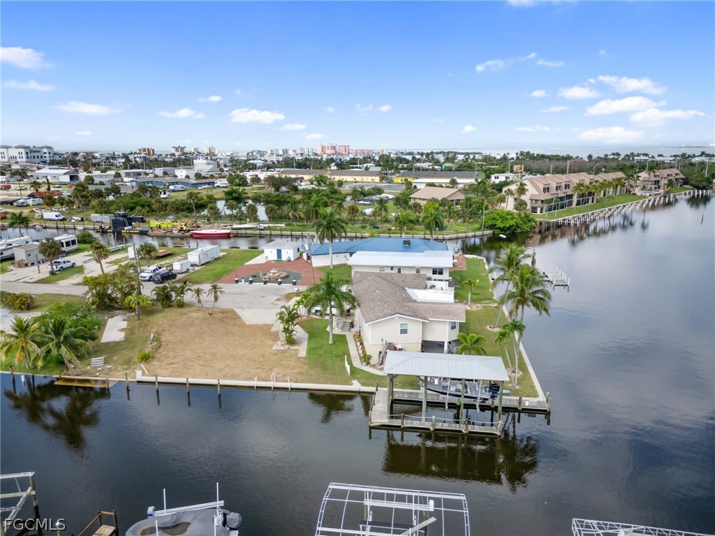 870 Oak Street Fort Myers Beach FL 33931 2026010270 image3