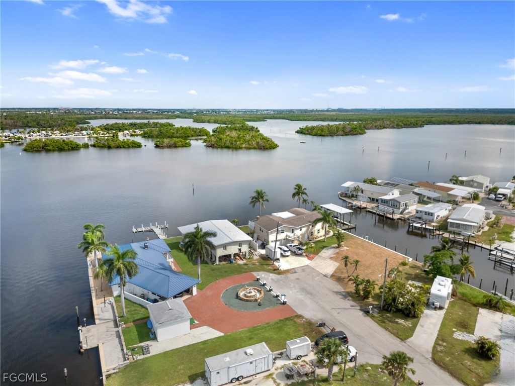 870 Oak Street Fort Myers Beach FL 33931 2026010270 image7
