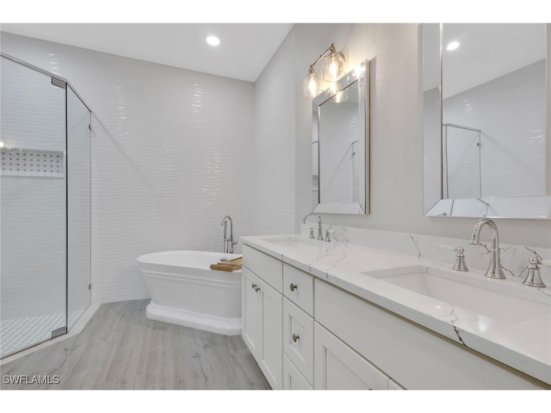 870 Vistana Circle #52 Naples FL 34119 225082752 image10