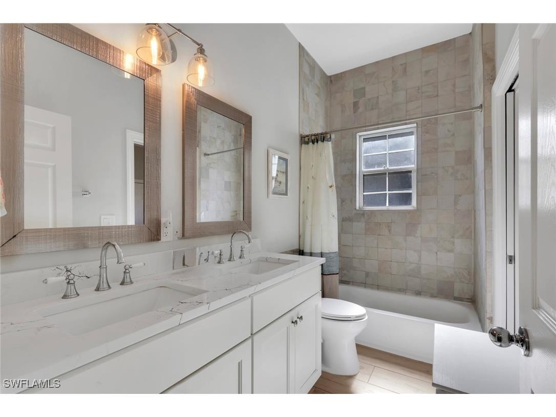 870 Vistana Circle #52 Naples FL 34119 225082752 image12